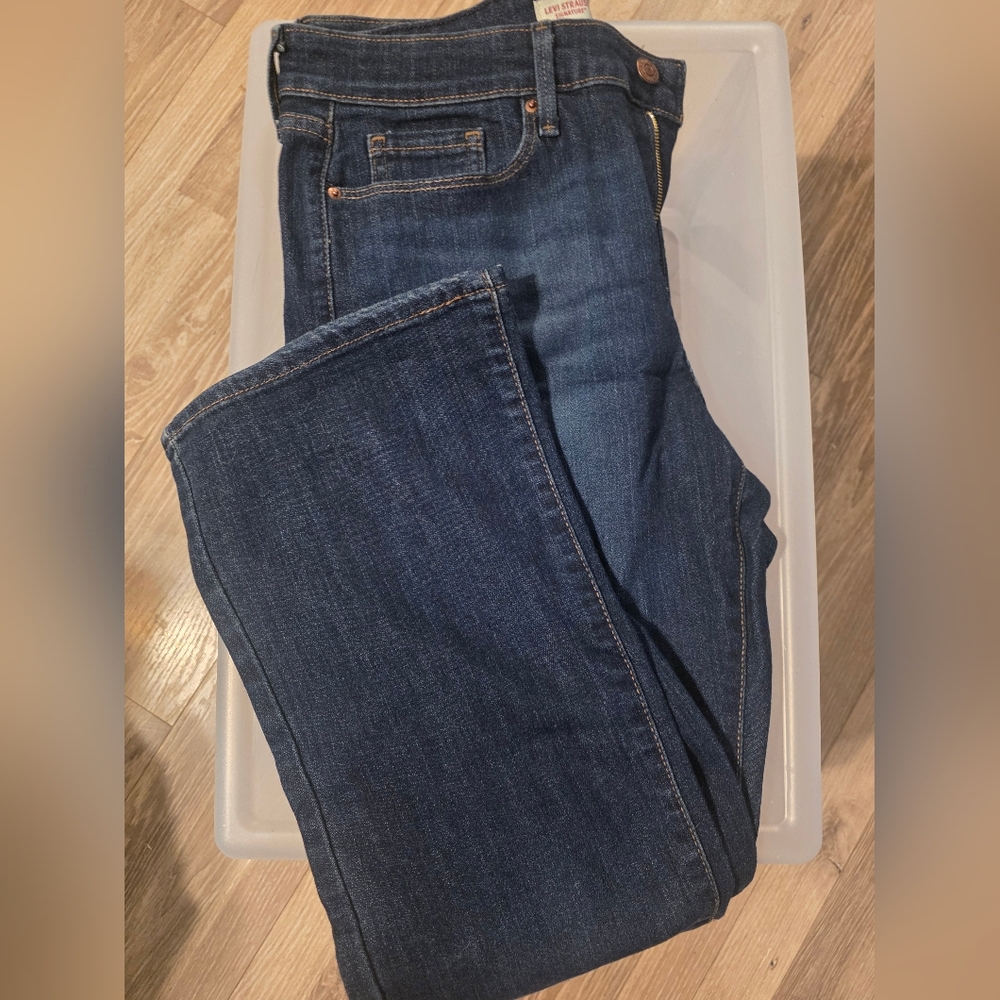 Women's Mid Rise Bootcut Levis